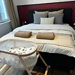 Lovely 1br & 1lr Apartment, Only 15 Min Walk To Center Gante