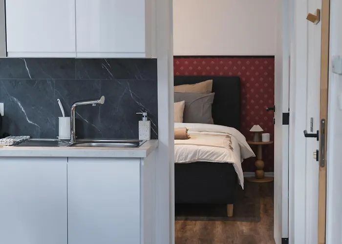 Lovely 1br & 1lr Apartment, Only 15 Min Walk To Center * Ghent