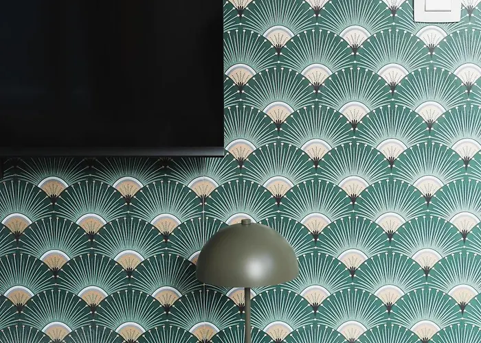 Lovely 1br & 1lr Apartment, Only 15 Min Walk To Center *