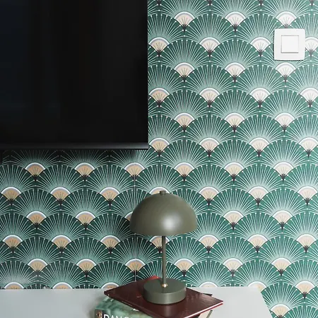 Lovely 1br & 1lr Apartment, Only 15 Min Walk To Center *